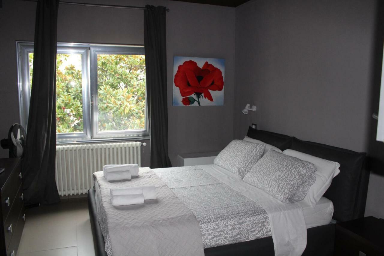 Bed and Breakfast Porta Deuropa Lecce Exterior foto